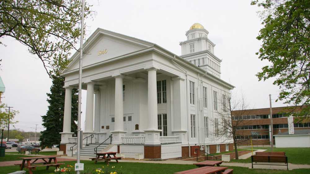 lapeer.county.courthouse.jpg lapeer.county.courthouse.jpg