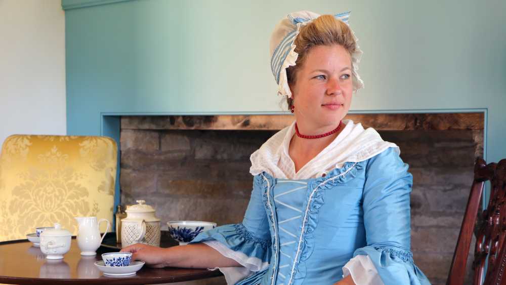 Taking tea at Colonial Michilimackinac, one of the many programs that happen daily. Taking tea at Colonial Michilimackinac, one of the many programs that happen daily.