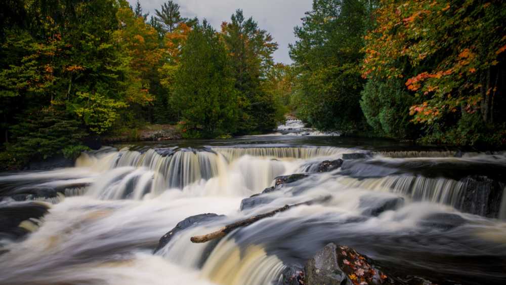 bond.falls.kevin.seville.jpg bond.falls.kevin.seville.jpg