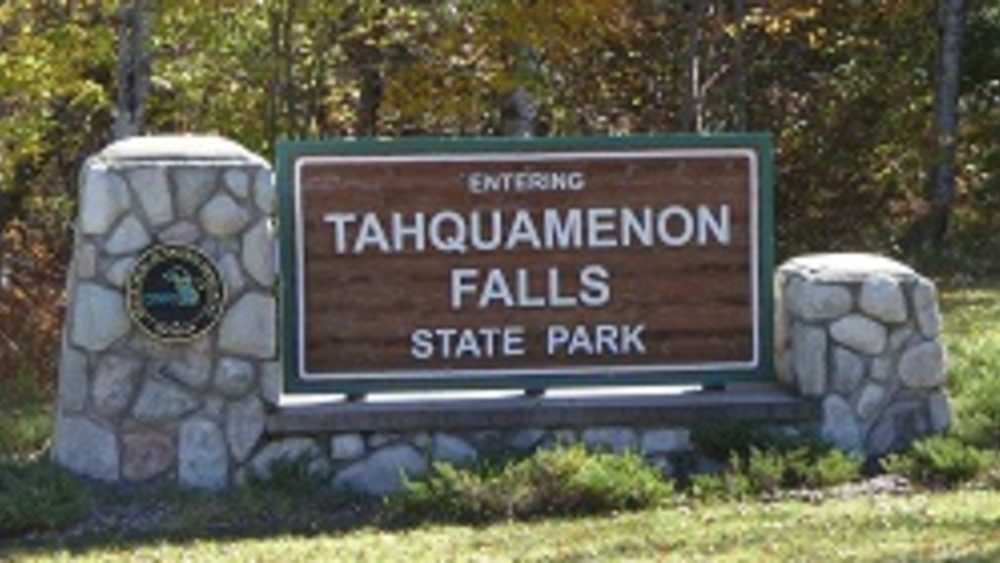 DNR, Tahquamenon Fall, Sign, Summer DNR, Tahquamenon Fall, Sign, Summer