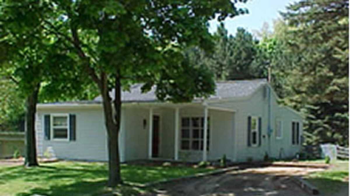 Brooklyn Vineyard Lake Michigan