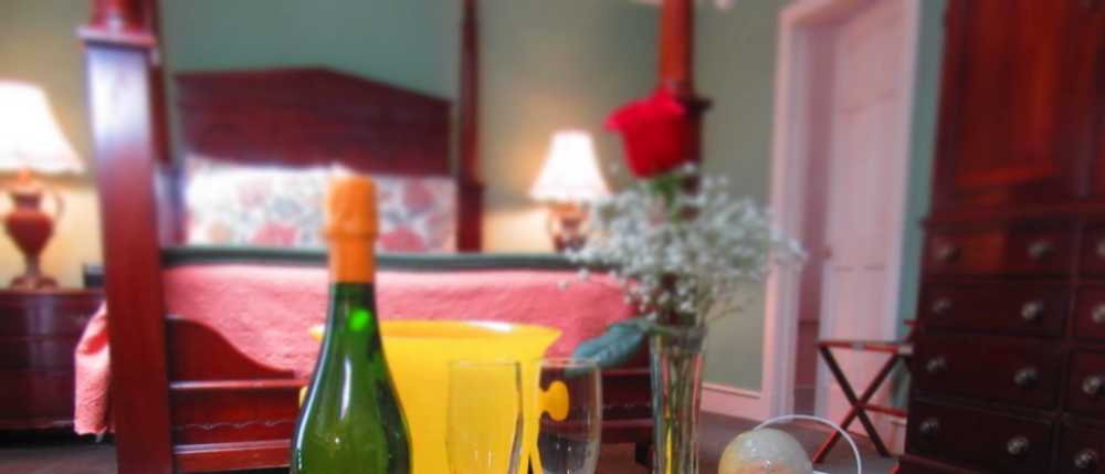 romantic retreat resized.jpg romantic retreat resized.jpg