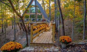 The Bridge House Tree Loft at Nature's Loft near Buffalo National River