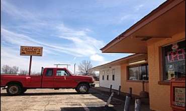 Couch's Log Cabin Bar-B-Que