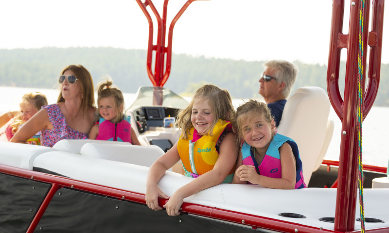 Iron Mountain Lodge & Marina