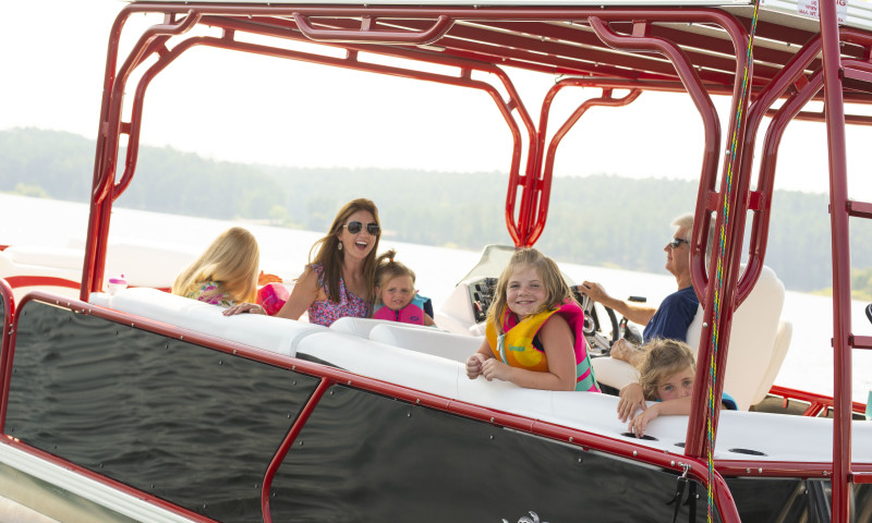 Iron Mountain Lodge & Marina