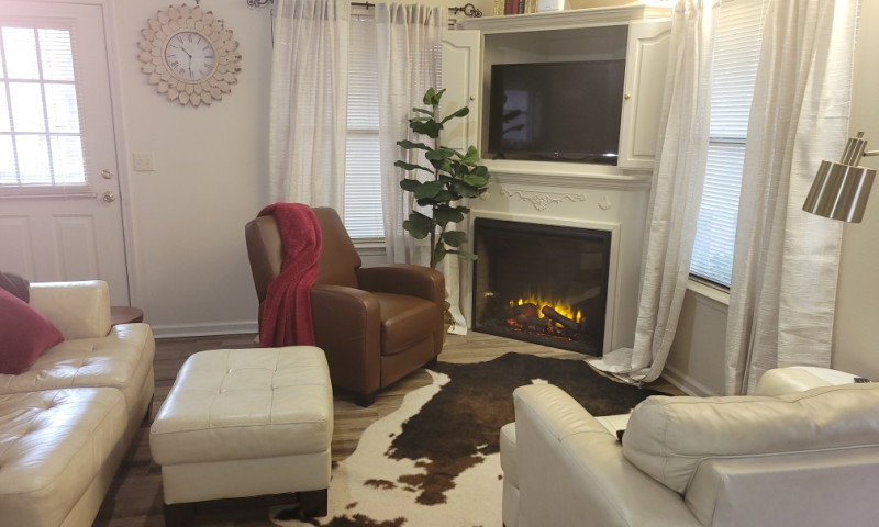 Miss Martha's Pine Hill Cottage B&B