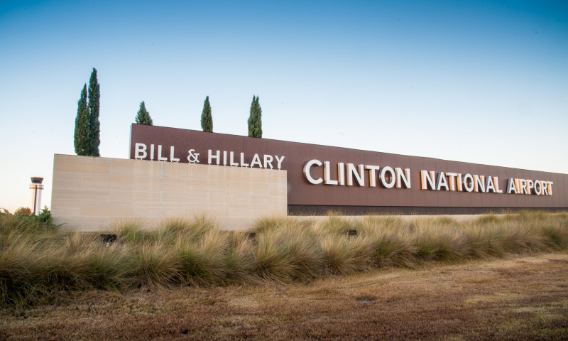 Bill and Hillary Clinton National Airport (LIT)