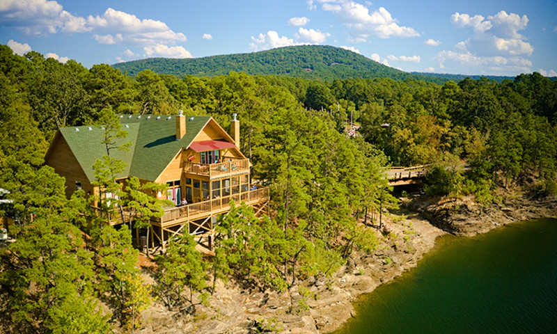 Back deck of Mountain Harbor's newest luxury cottage, C25, overlooking Lake Ouachita