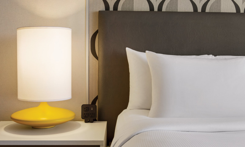 king guest room detail