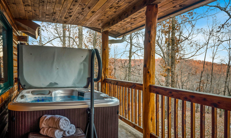 Fly Away Cabin- OZK Cabins