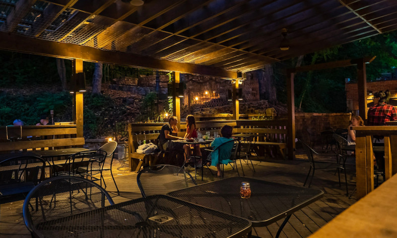 Outdoor patio at Grateful Head Pizza and Beer Garden