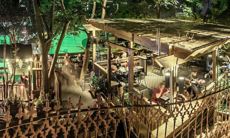 Grateful Head Pizza Oven and Beer Garden