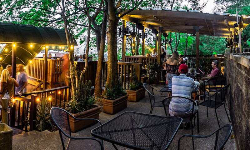 Outdoor patio at Grateful Head Pizza and Beer Garden