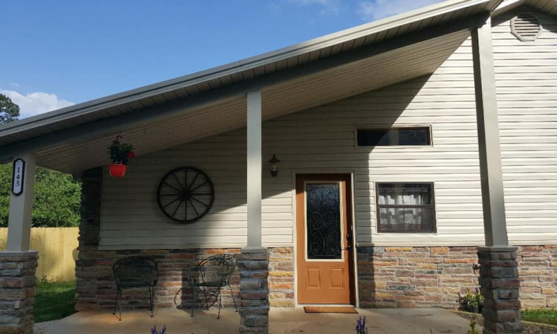 Horse Hill Cottage