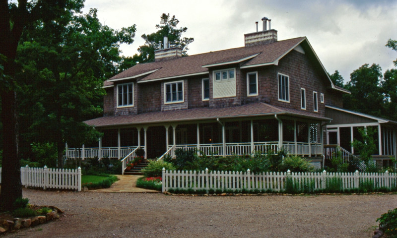 Mountain Thyme B&B Inn