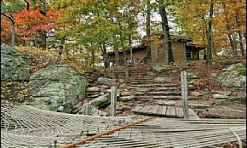 Longbow Resort Luxury Cabins