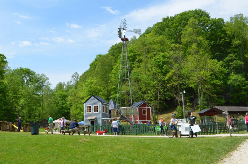 discovery zone orchard farm