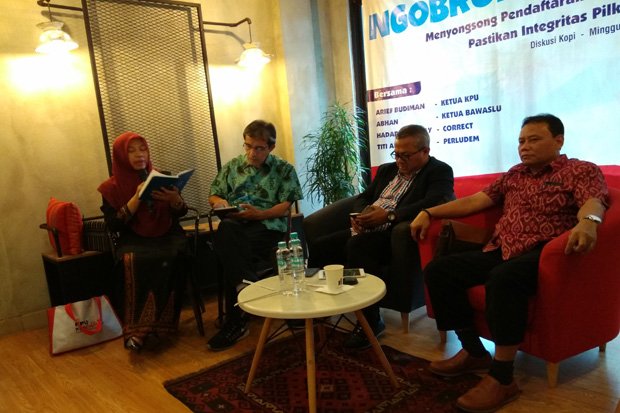 sebagian-besar-calon-pilkada-jempol-90784_wpz9wd.jpg