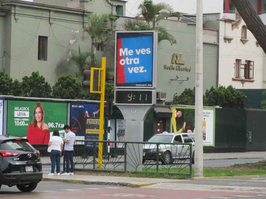 Reloj Av. Salaverry baja