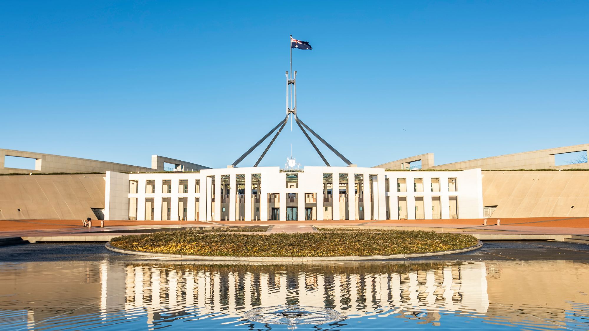 http://res.cloudinary.com/momentum-media-group-pty-ltd/image/upload/v1/Money%20Management/parliament-house-new-light-mm_bunmpb.jpg