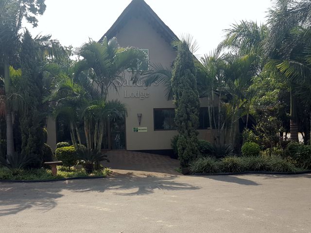Sandy's Lodge
