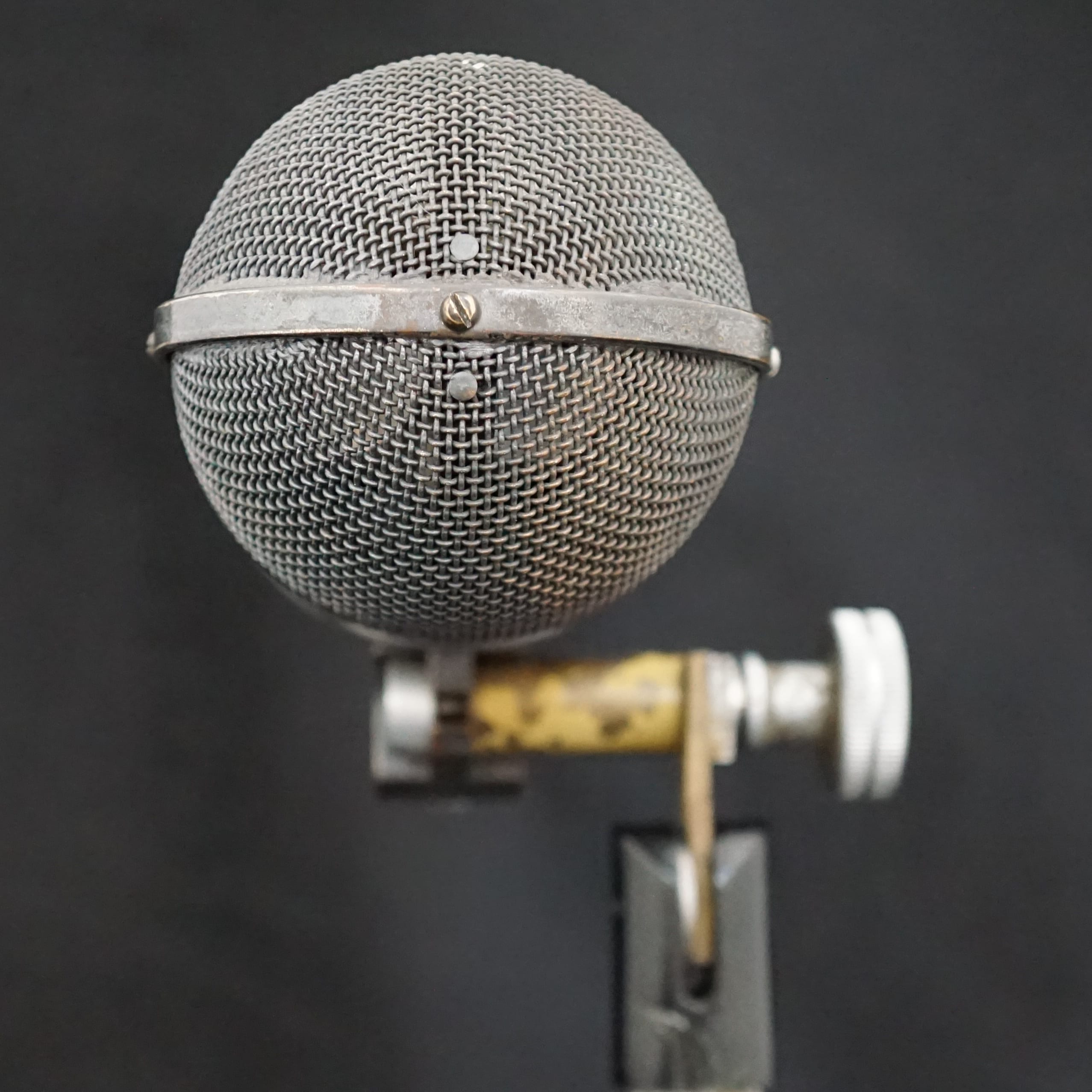 Gaumont-Kalee Type 493 thumbnail 2