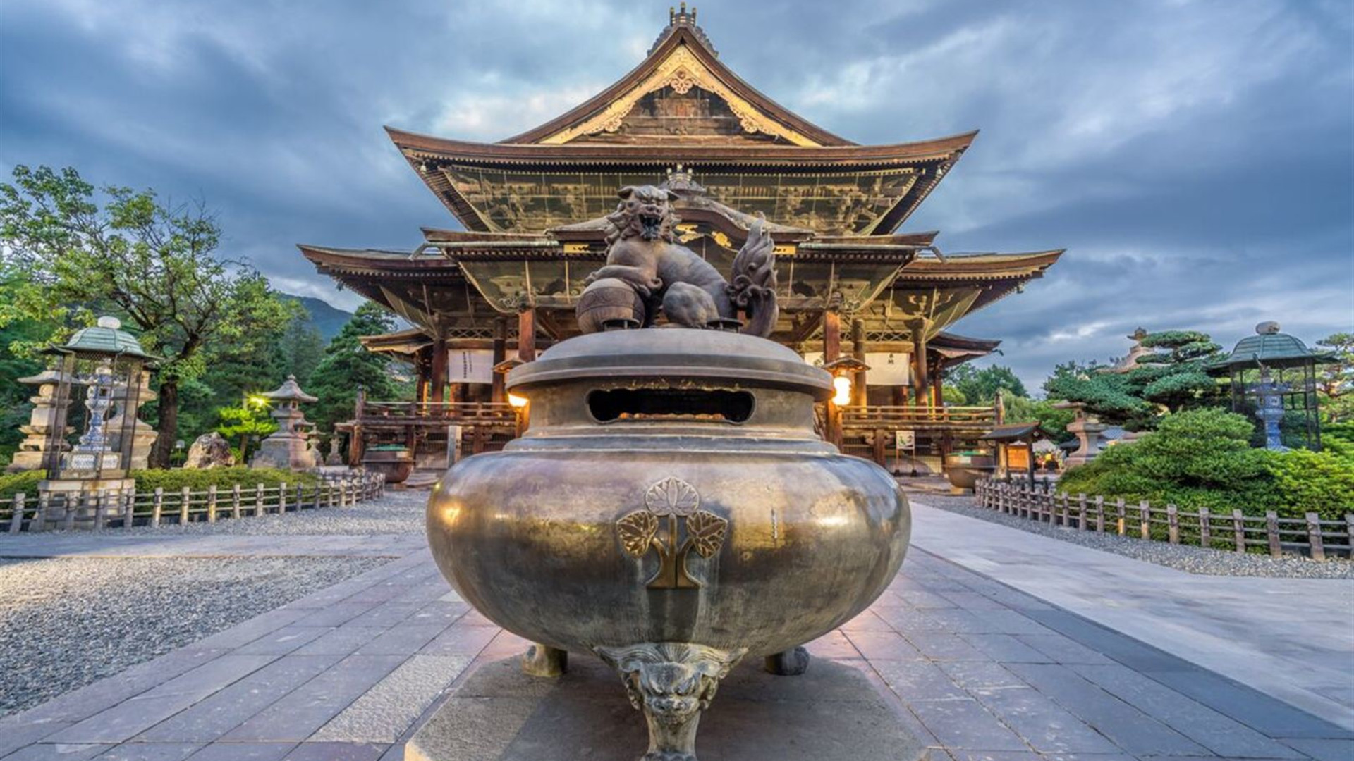 Click to view large image Japan: Land of the Rising Sun