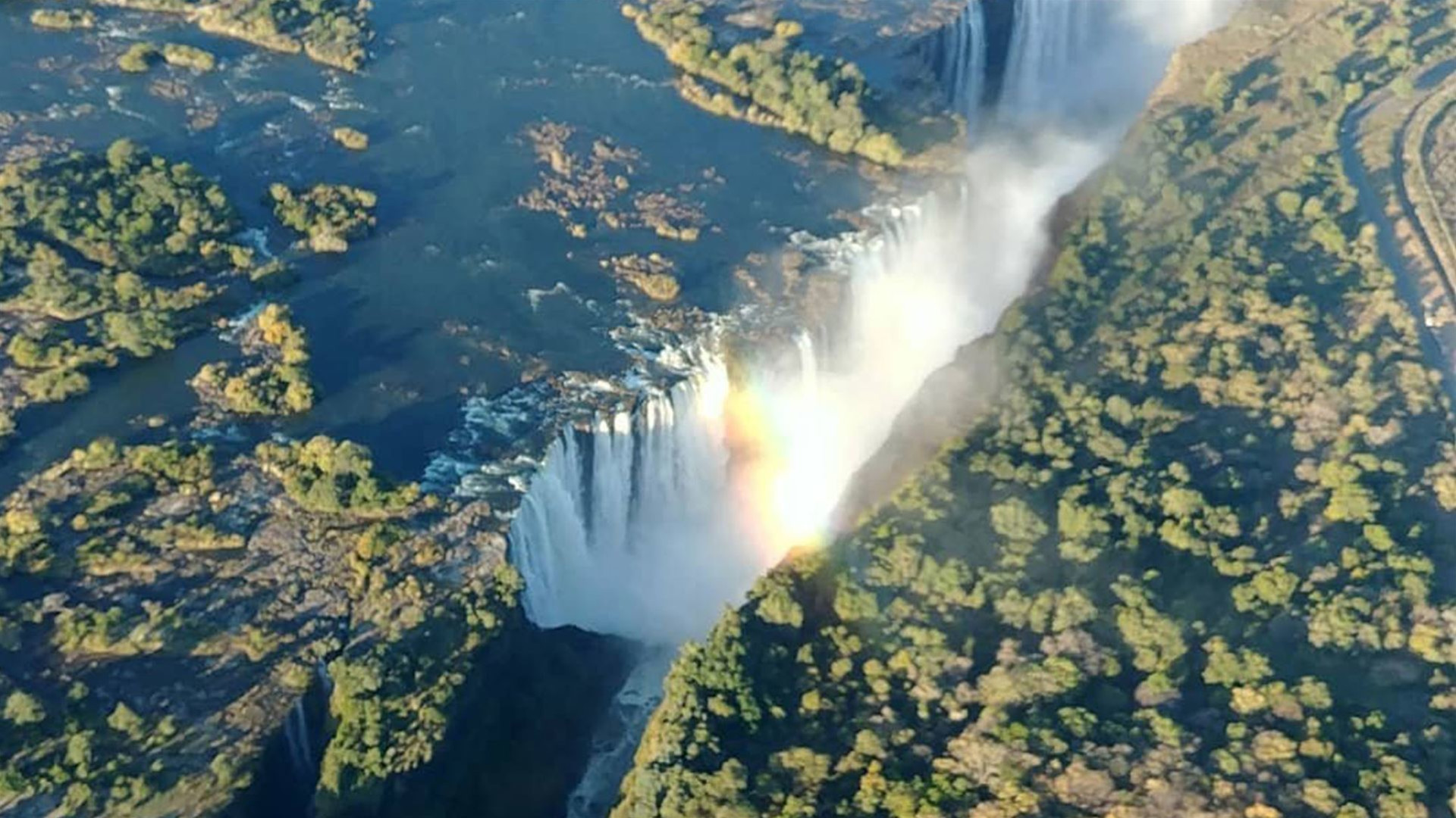 Click to view large image Southern Africa Southbound: Dunes, Deltas & Falls