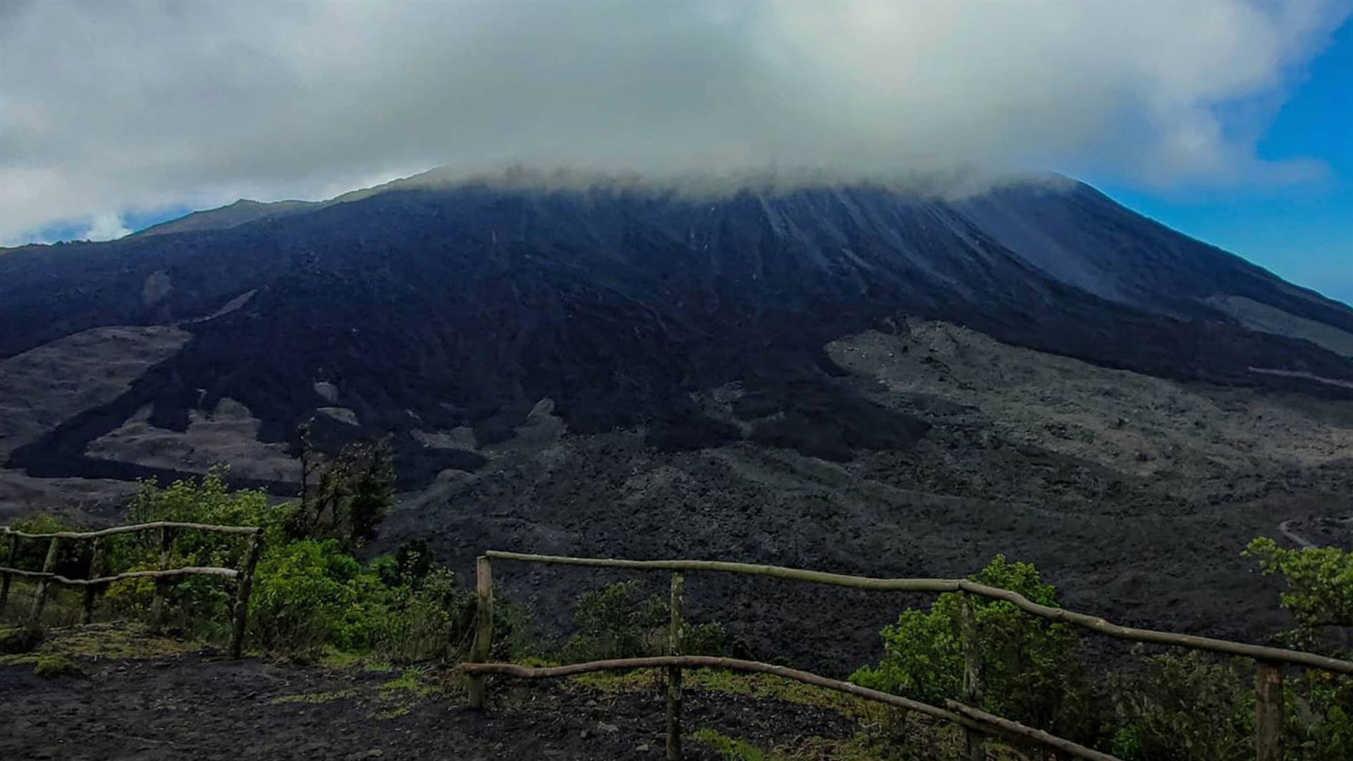 Click to view large image Central American Journey: Rainforests & Ruins