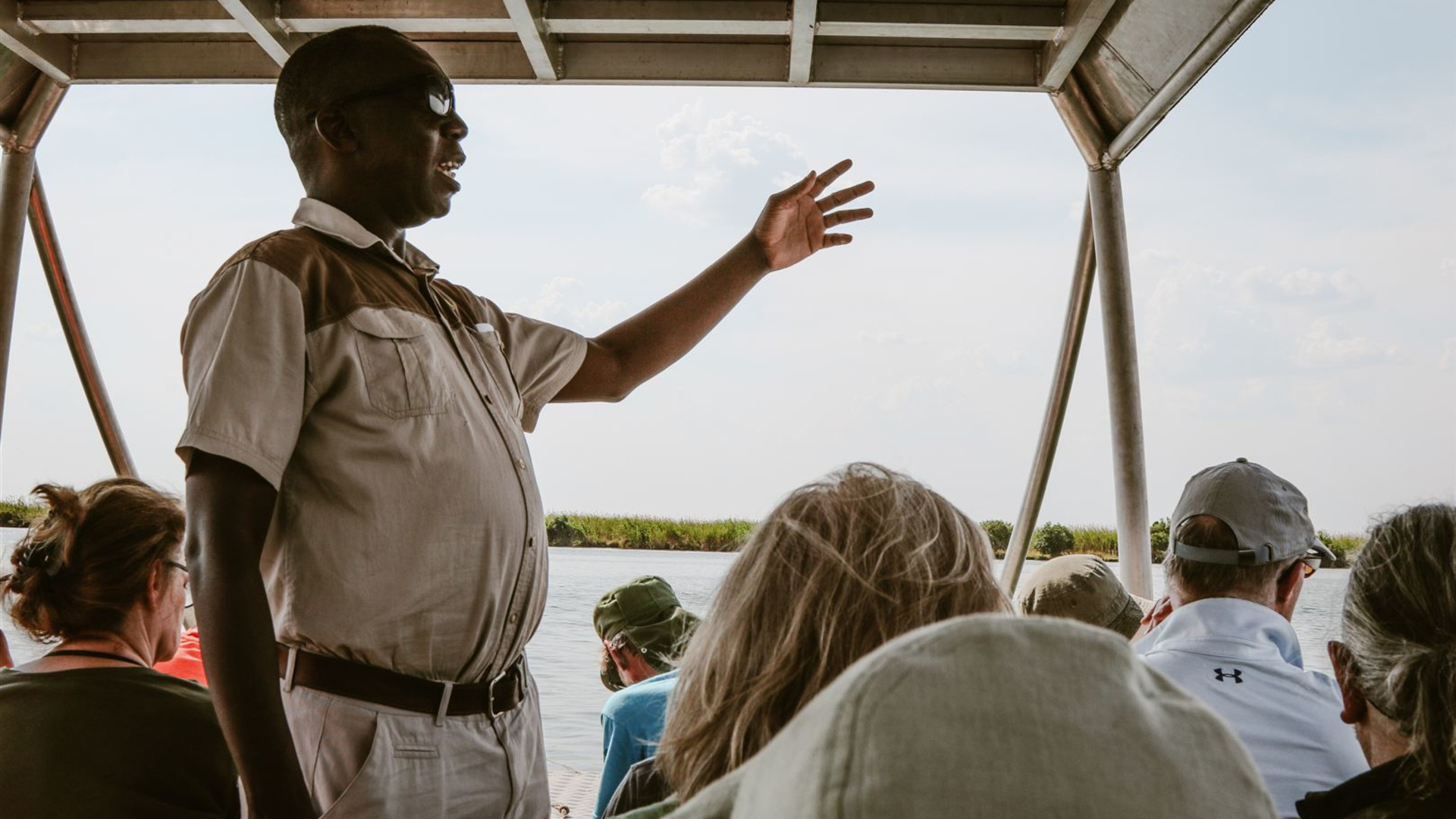 Click to view large image Botswana & Zimbabwe Lodge Safari