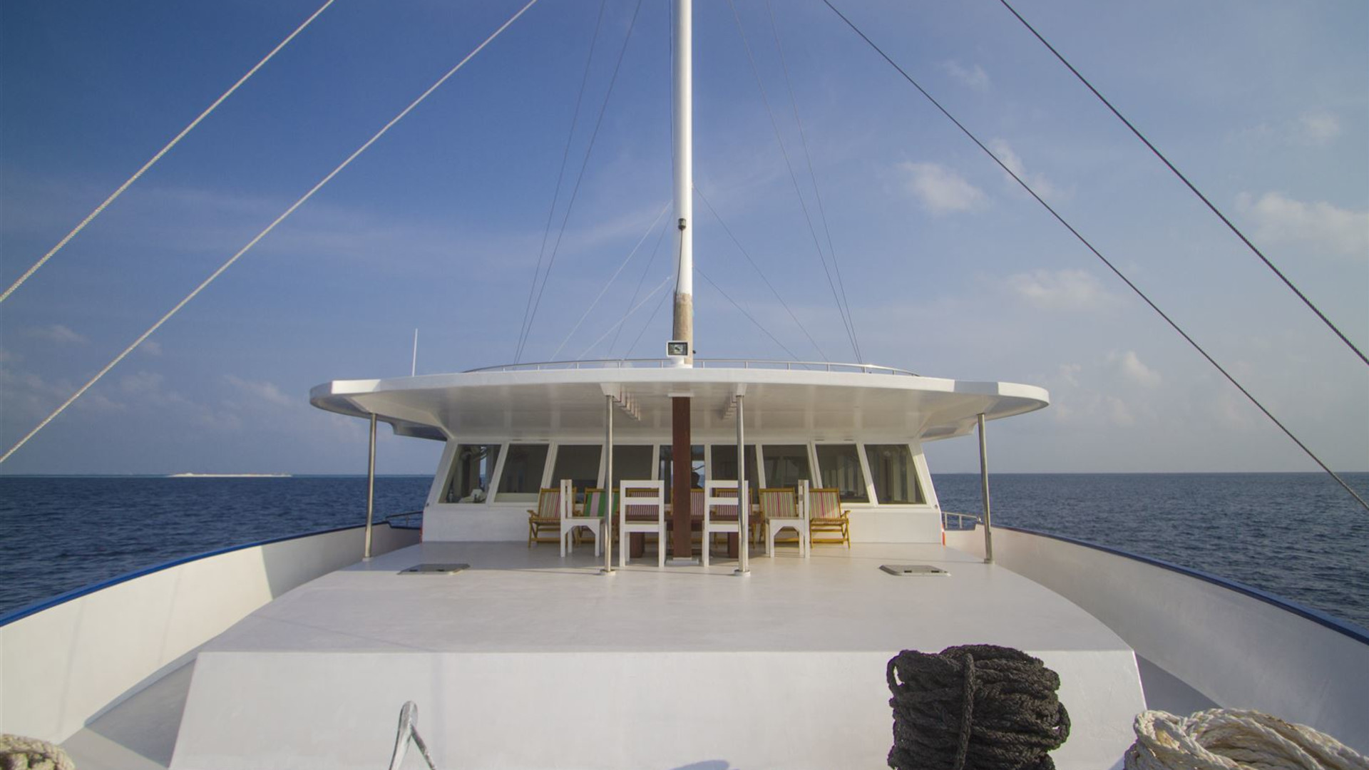 Click to view large image Maldives Dhoni Explorer