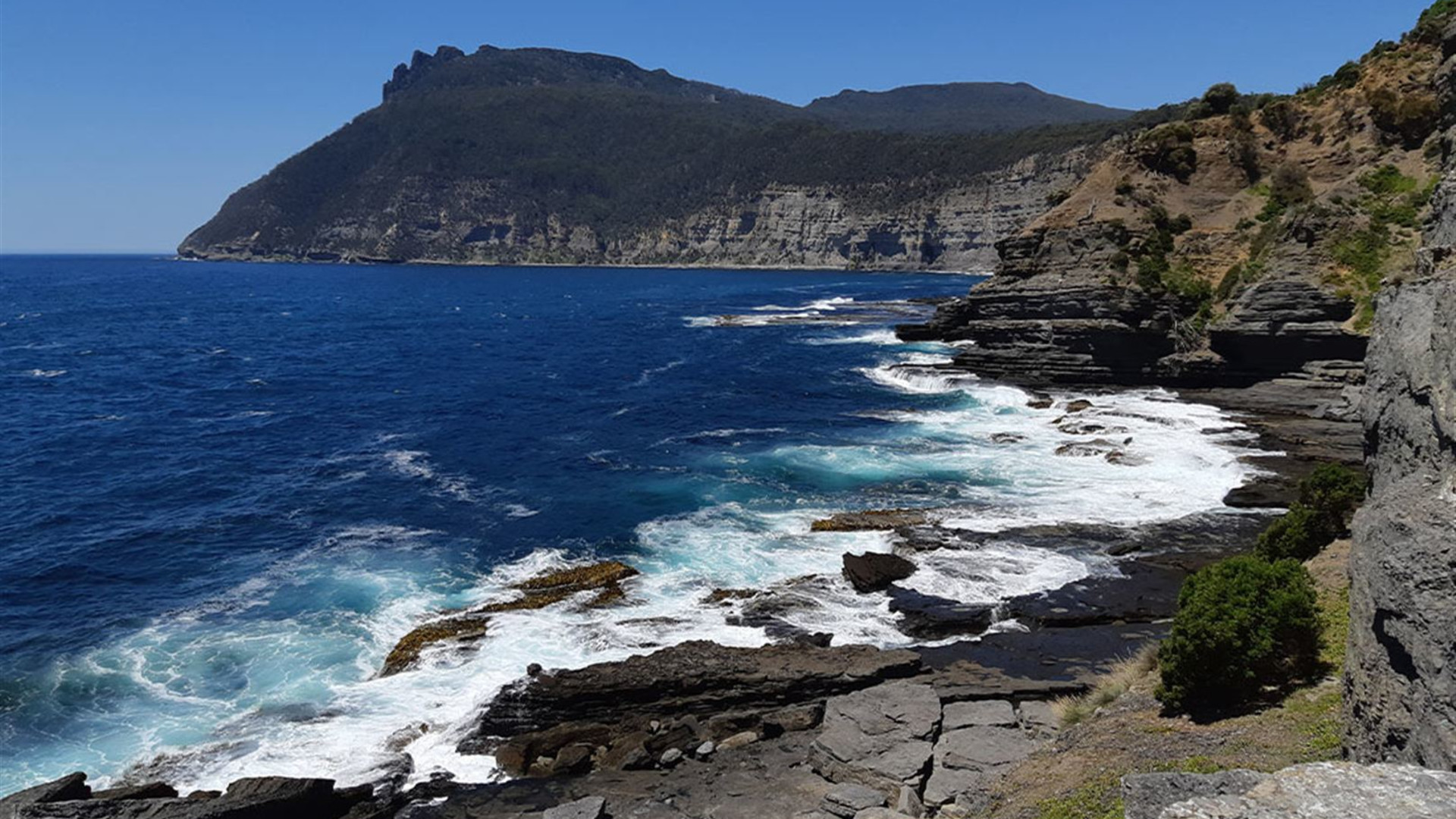 Click to view large image Walk Tasmania's East Coast