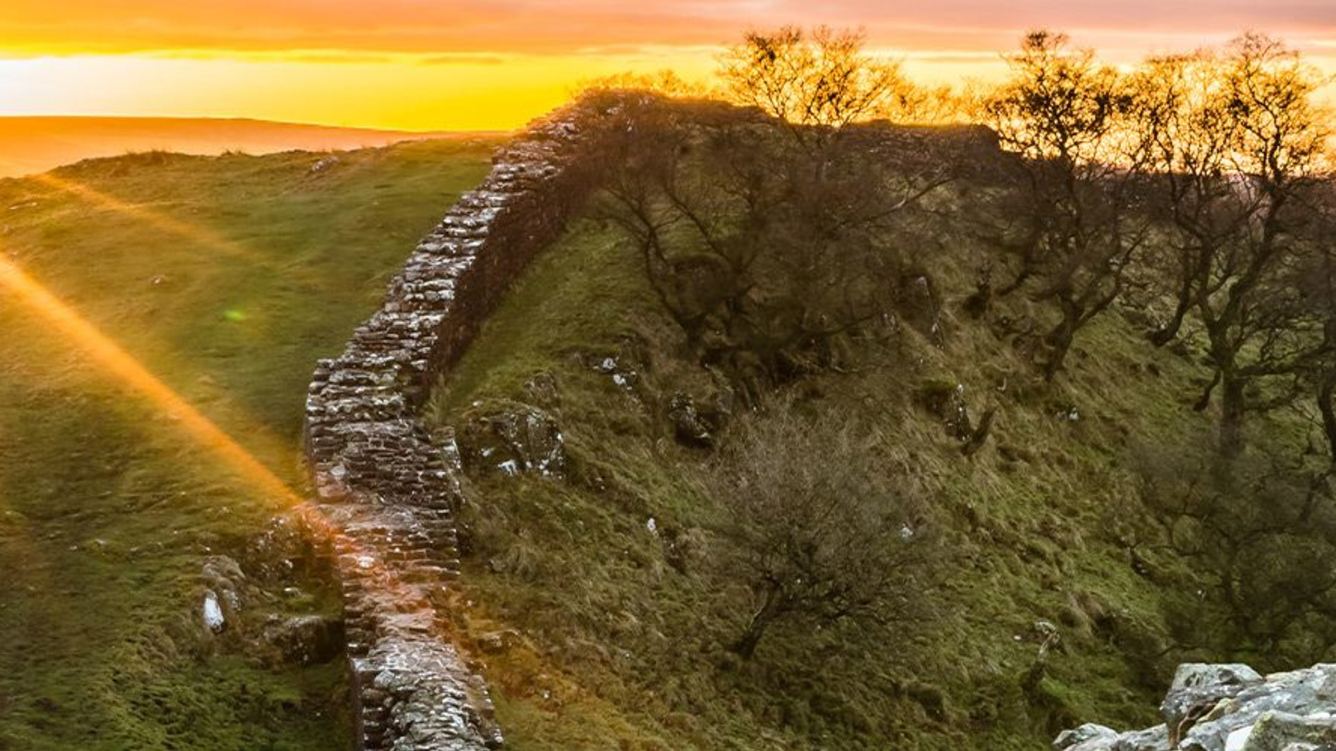 Click to view large image Walk Hadrian's Wall Highlights