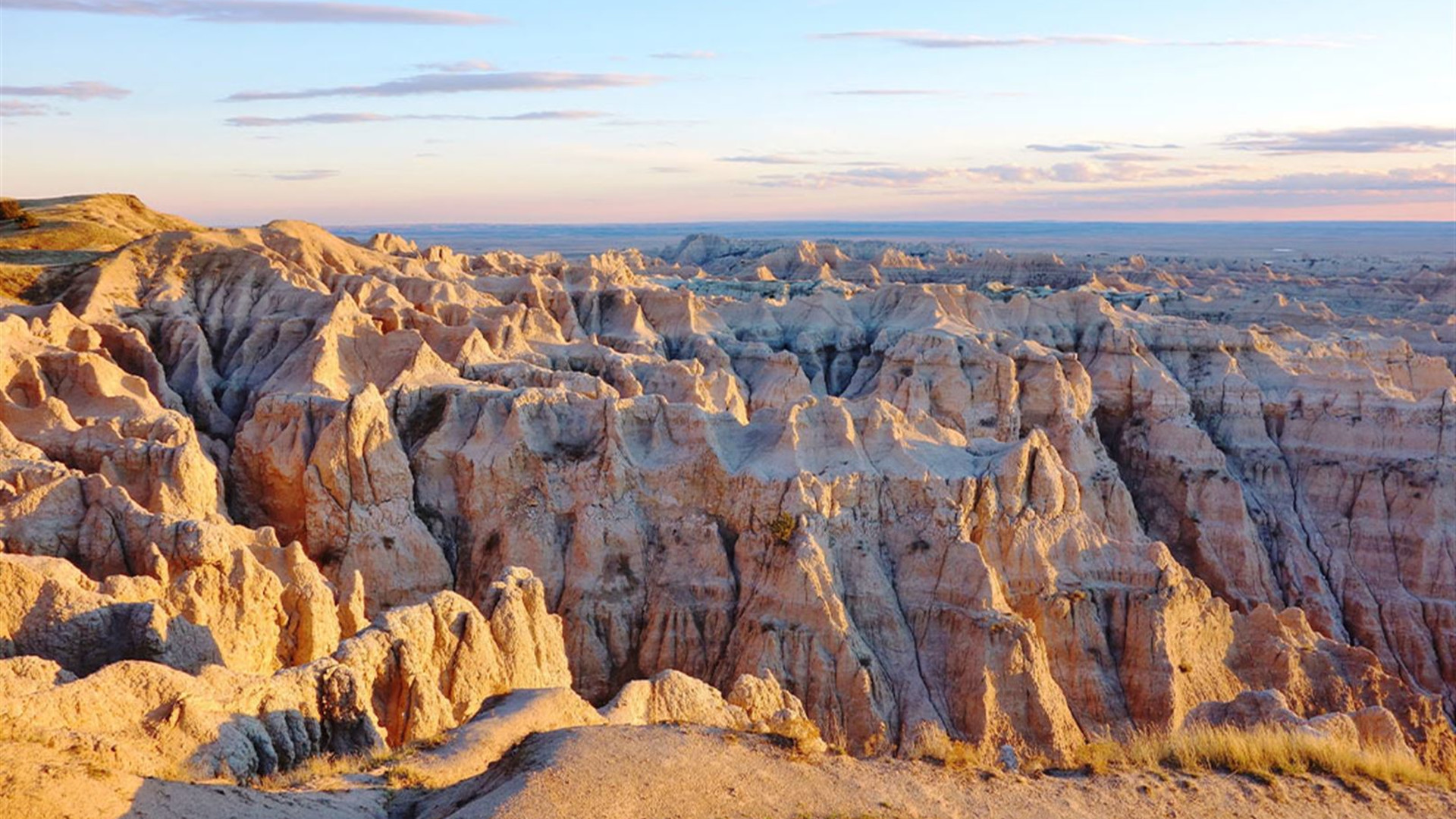 Click to view large image South Dakota to Yellowstone Parks Explorer
