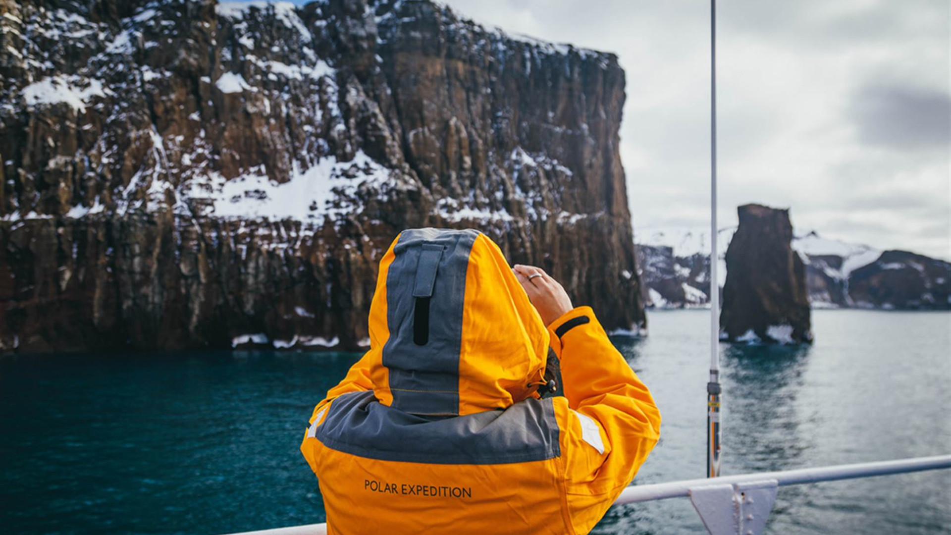 Click to view large image Crossing the Circle: Southern Expedition (Ocean Explorer)