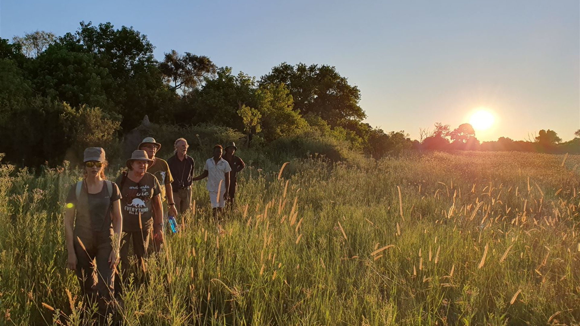 Click to view large image Botswana & Zimbabwe Lodge Safari