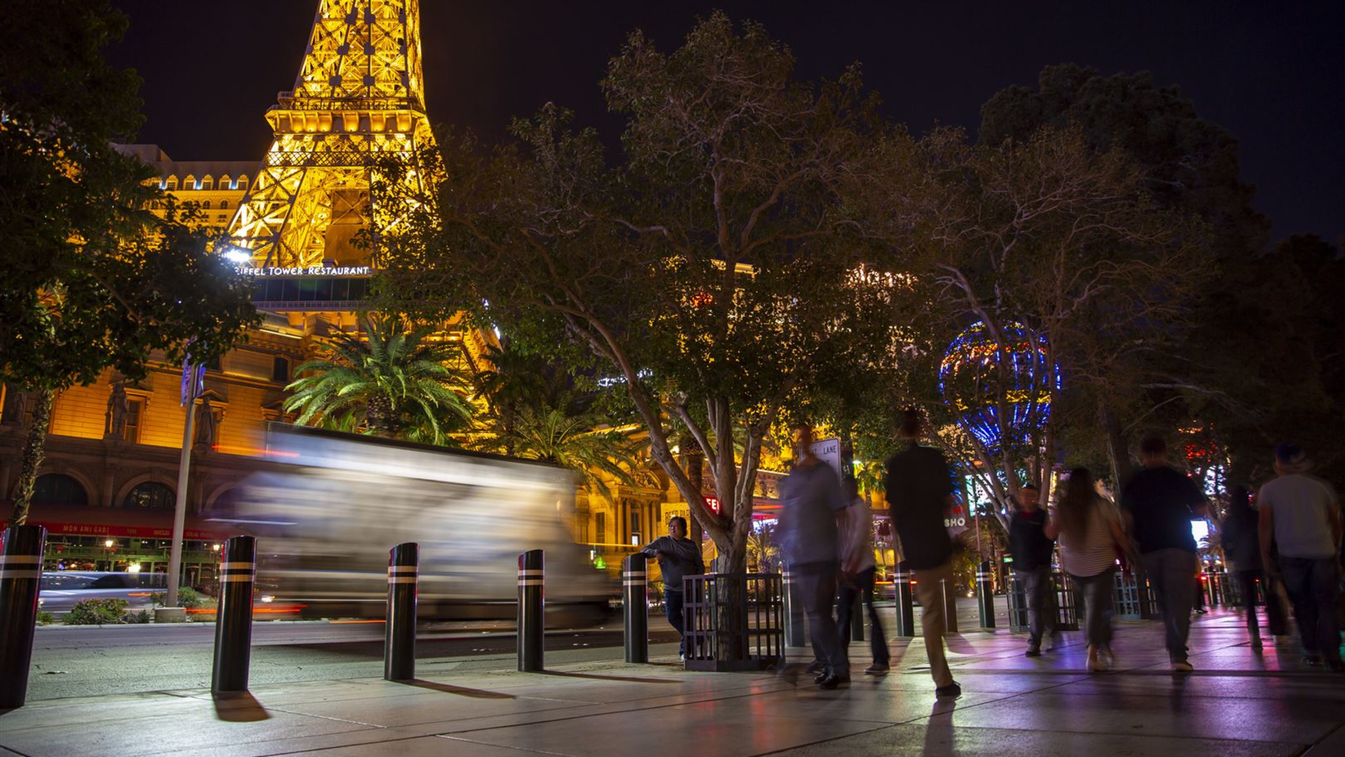 Click to view large image Best of the West Road Trip: California, Utah & Vegas Bright Lights