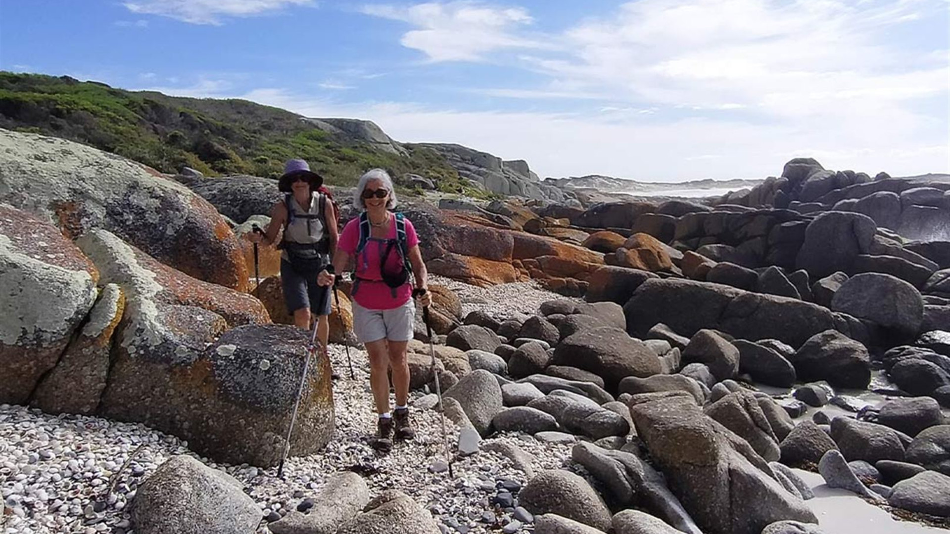 Click to view large image Walk Tasmania's Bay of Fires