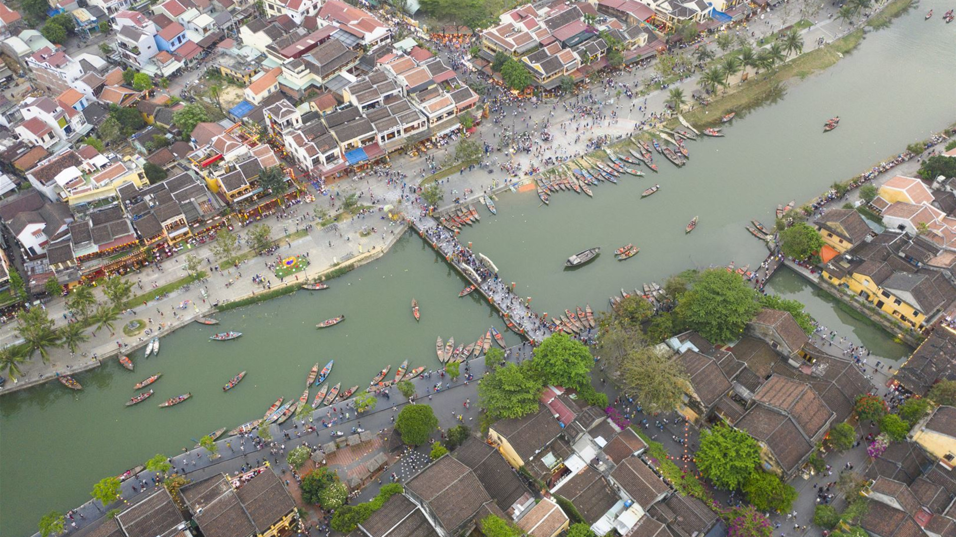 Click to view large image Vietnam, Laos & Thailand: Riversides & Railways