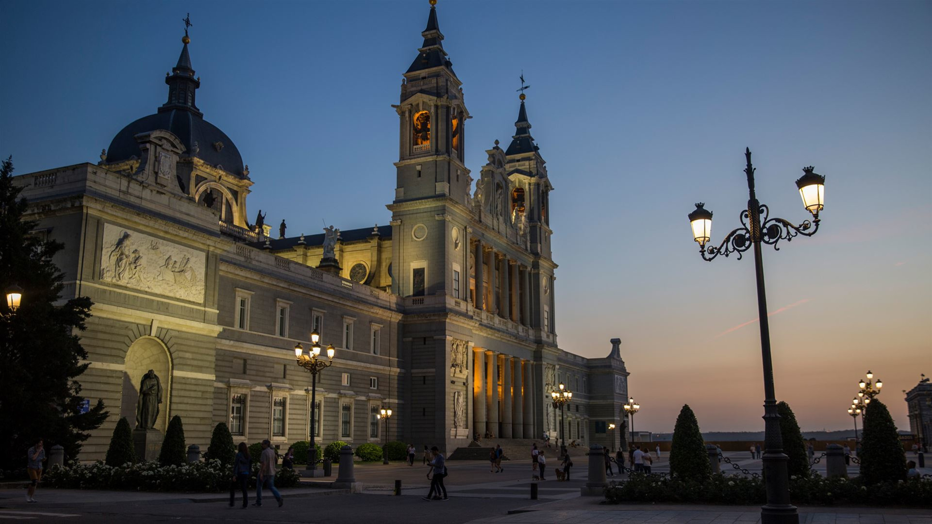 Click to view large image Camino de Santiago Encompassed