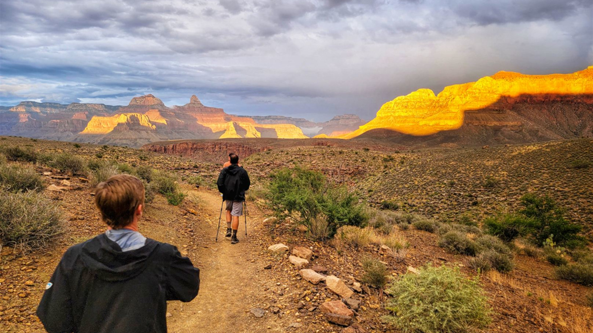 Click to view large image Premium Hiking in the Grand Canyon