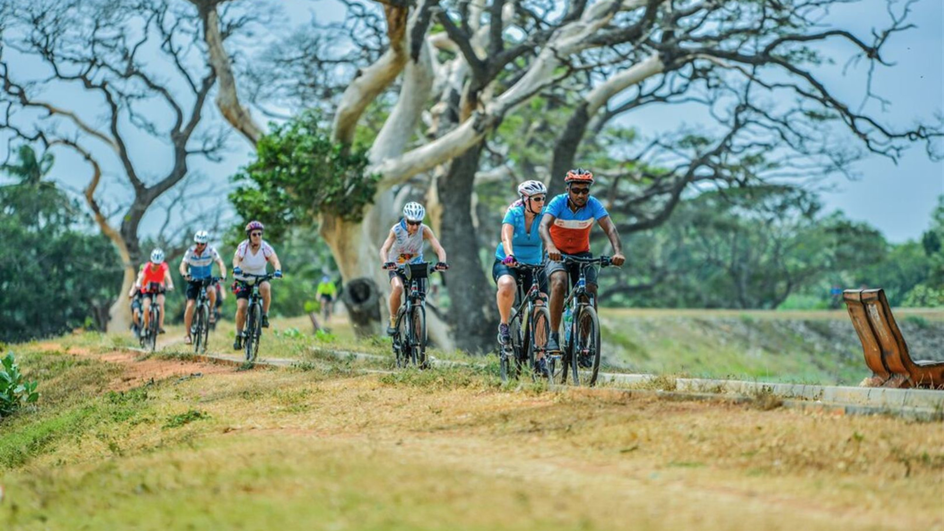 Click to view large image Sri Lanka: Hike, Bike & Kayak