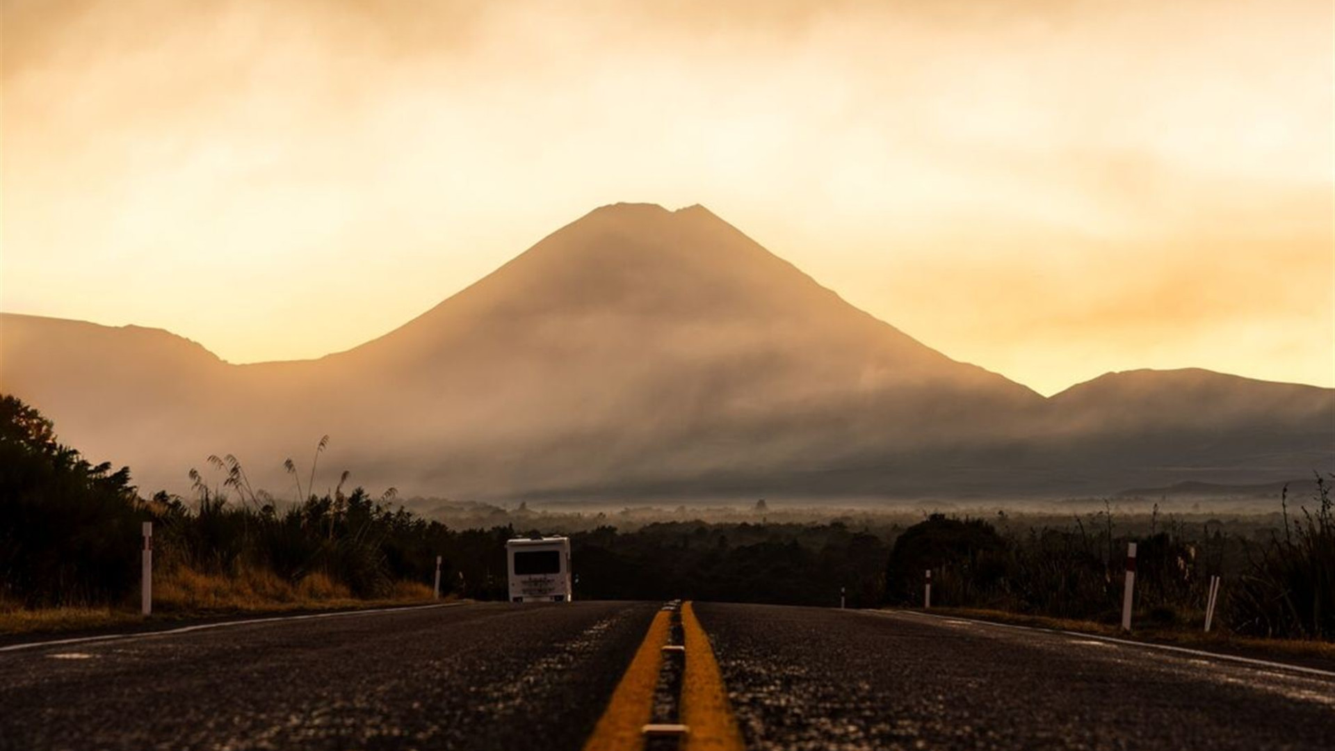 Click to view large image New Zealand's North to South Island Adventure