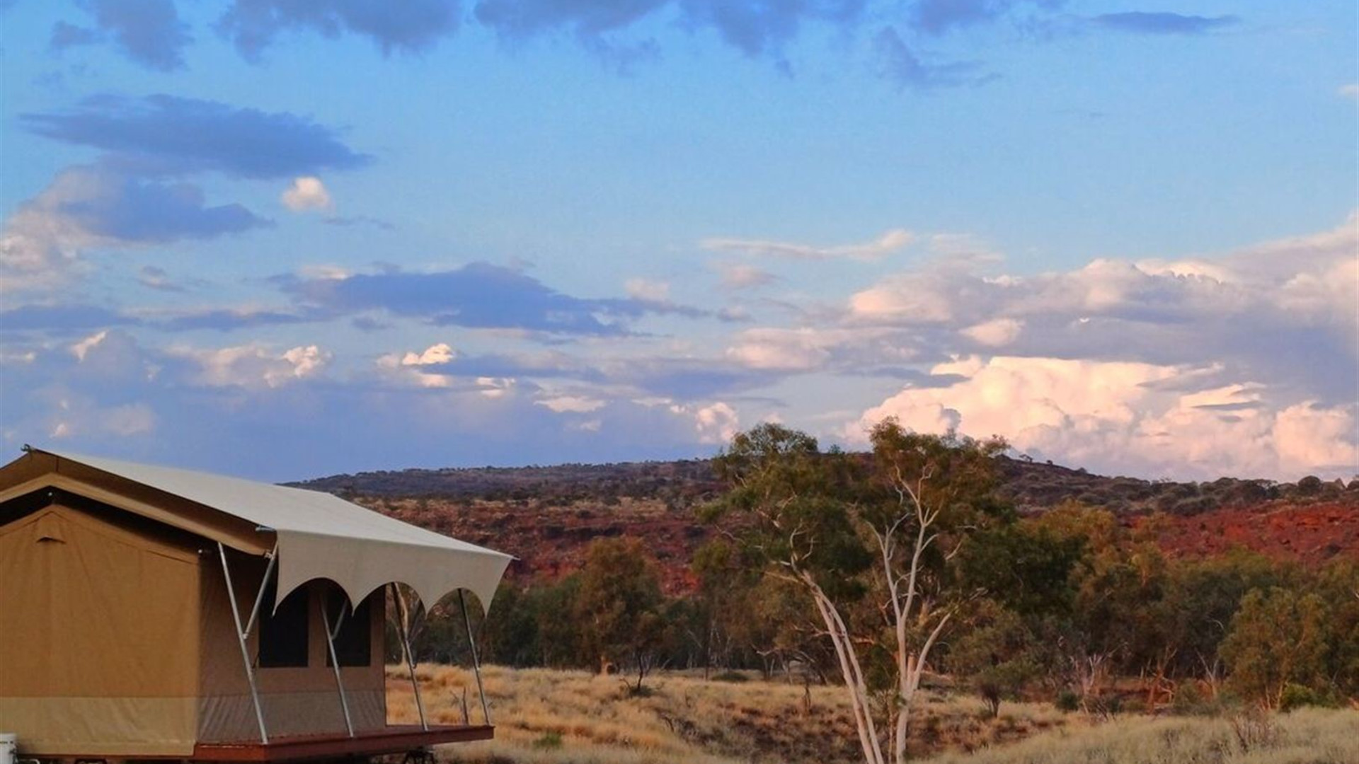 Click to view large image Red Centre & Uluru Explorer