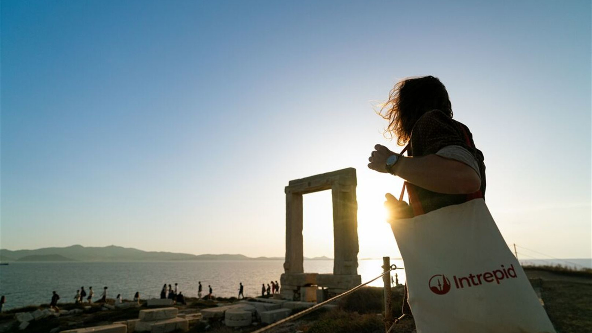 Click to view large image Sail Greece: Mykonos to Santorini