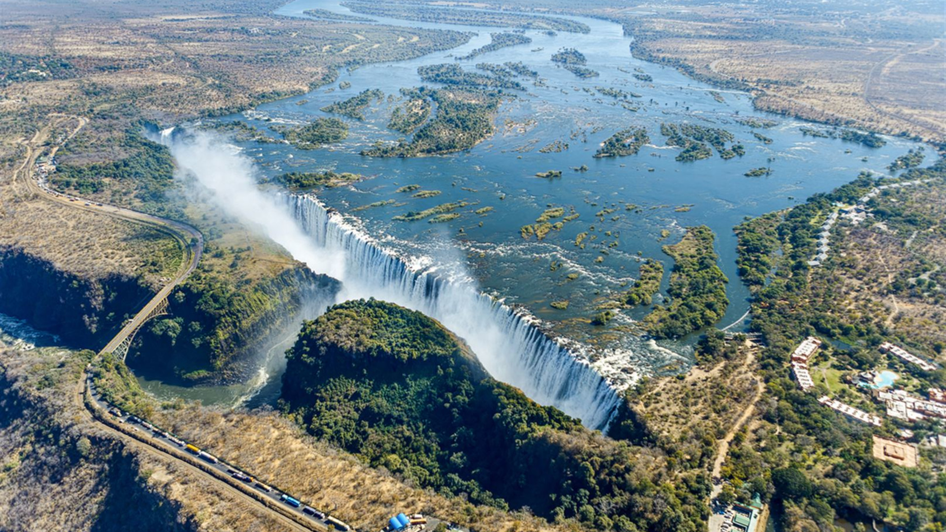Click to view large image Gorillas to Vic Falls