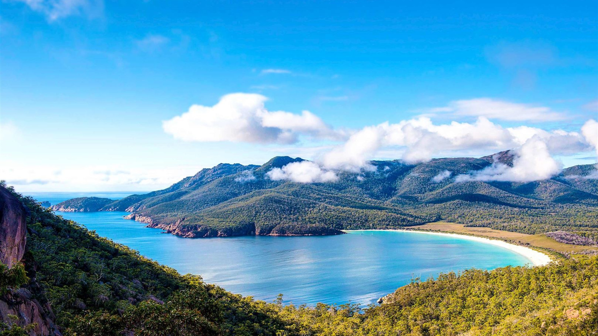 Click to view large image Tassie Getaway