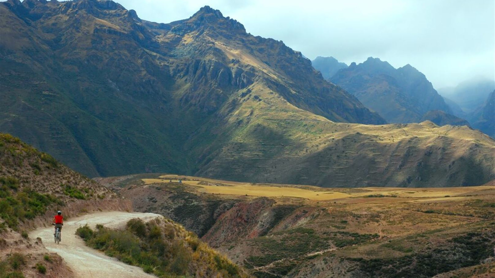 Click to view large image Peru: Hike, Bike, Raft & SUP