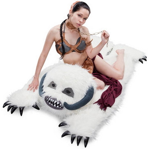 E071 Wampa Rug